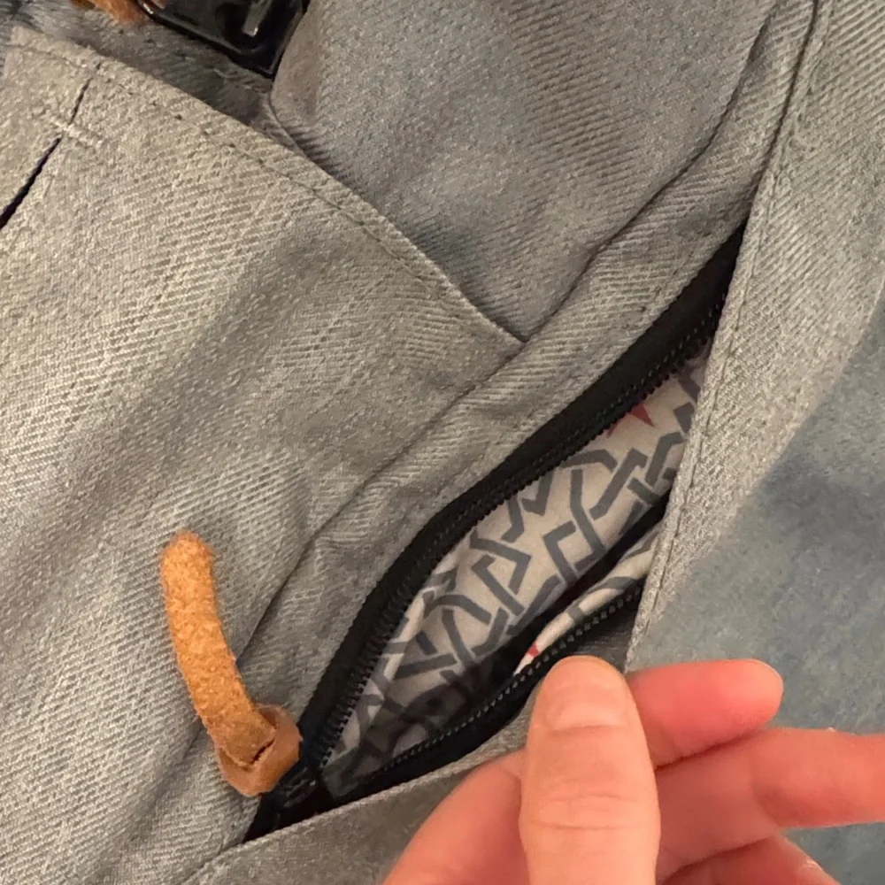 High Sierra U.S. Free Skiing Backpack - Picture 4 of 14